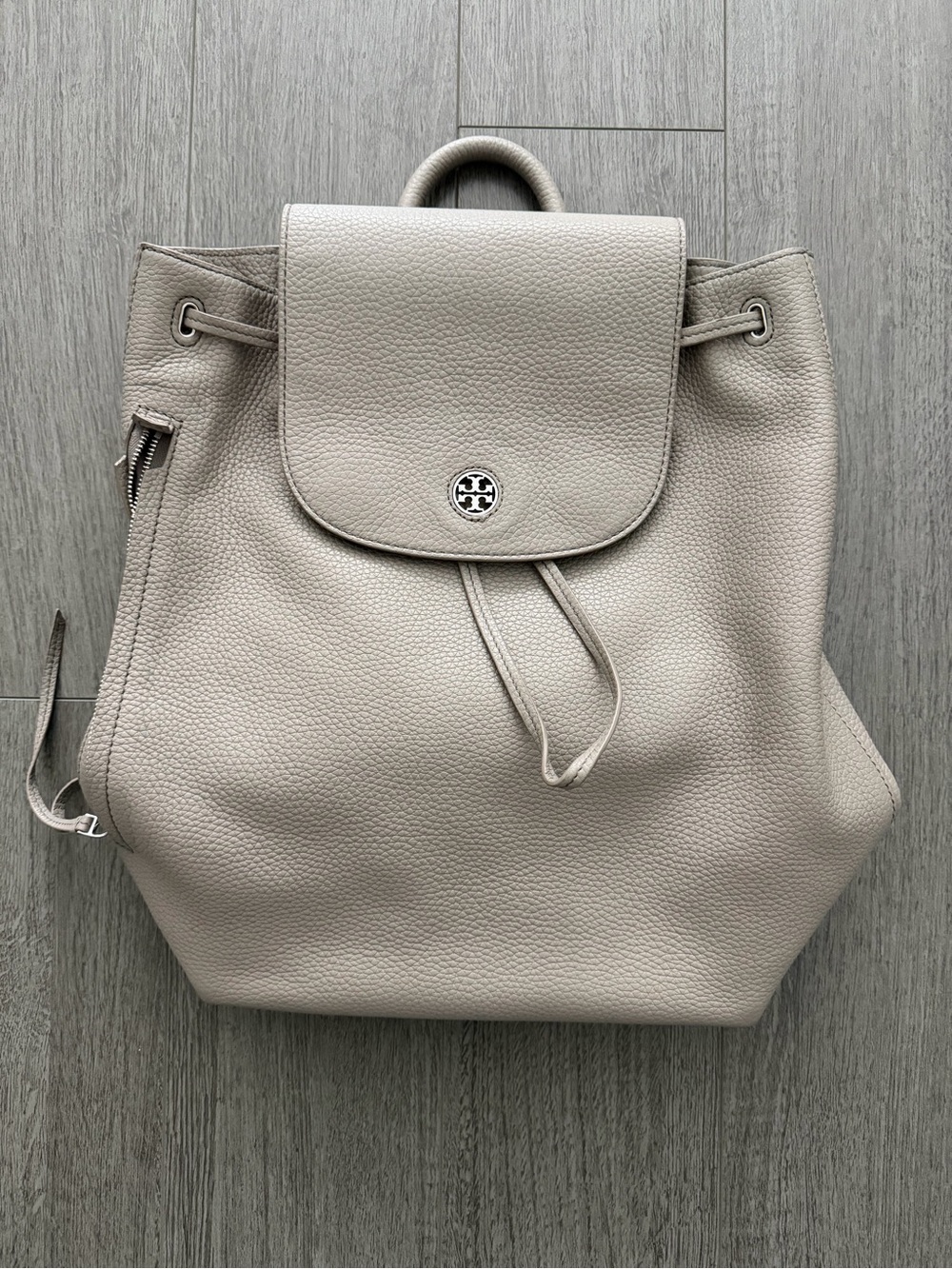 Tory Burch Pebbled Leather Drawstring Backpack - Taupe Gray